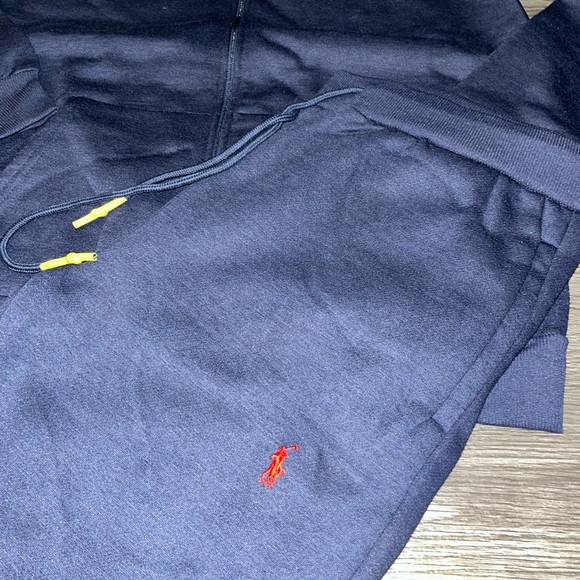 🔥🔥🔥2023 Model Joggers🔥🔥🔥 - Picture 3 of 3